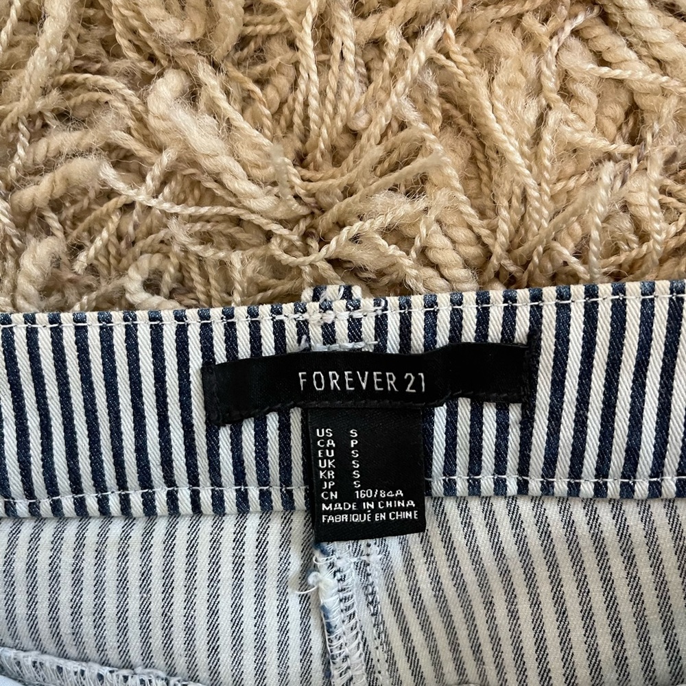 Denim Striped forever21 shorts - Picture 2 of 2